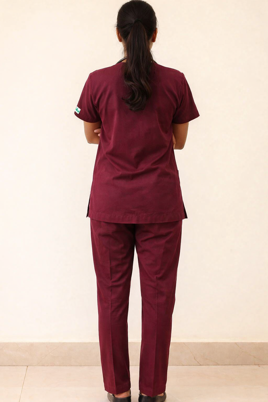 TSM ELITE 6 POCKET ZIPPER (MAROON) WOMEN SCRUB
